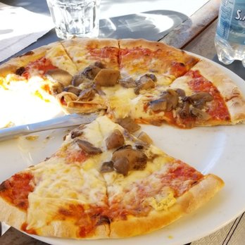 Ristorante Vista Lago - Disappointing pizza. - Lumbard Near Me - Como, Colorado