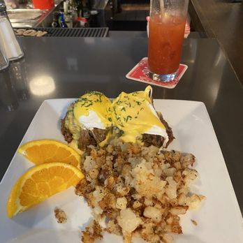 Jane Doe Lounge - Short rib Benedict-yum - Cocktail Bars Near Me - New York, New York
