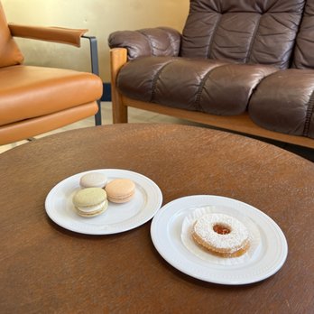 De Ma Vie - macrons (same flavor different colors) and linzer tart - Bakeries Near Me - Falls Church, Virginia De Ma Vie - macrons (same flavor different colors) and linzer tart - Bakeries Near Me - Falls Church, Virginia