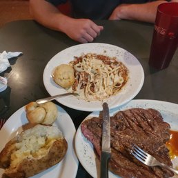 I had the t-bone (couldn't eat half but really wanted to), and hubby had blackened chicken pasta. Both were amazing! I had the t-bone (couldn't eat half but really wanted to), and hubby had blackened chicken pasta. Both were amazing!