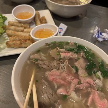 Pho Grand - Vietnamese Near Me - New York, New York