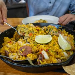 La Fonda Latina