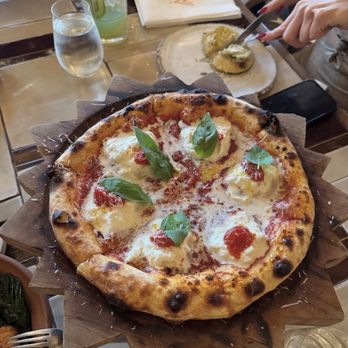 Casa Neos - Magarita Pizza - Mediterranean Near Me - Miami, Florida