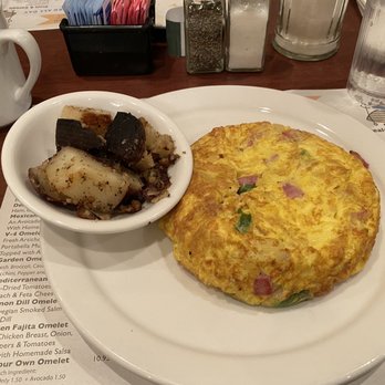 Ann Sather Restaurant & Catering - Western Omelette with hash browns - Scandinavian Near Me - Chicago, Illinois Ann Sather Restaurant & Catering - Western Omelette with hash browns - Scandinavian Near Me - Chicago, Illinois