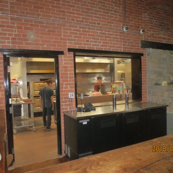 Kinsmen Brewing - Sauced's open kitchen - Breweries Near Me - Milldale, Connecticut Kinsmen Brewing - Sauced's open kitchen - Breweries Near Me - Milldale, Connecticut