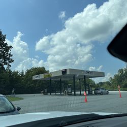 Dollar General - Gas pumps