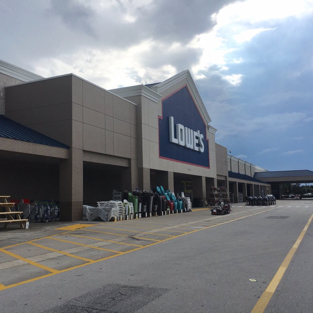 Lowe's Home Improvement - Entrance view from parking lot - Hardware Stores Near Me - Orlando, Florida Lowe's Home Improvement - Entrance view from parking lot - Hardware Stores Near Me - Orlando, Florida
