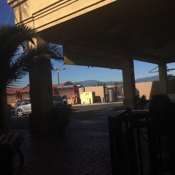 Riviera 5 Min Express Car Wash - Car Wash Near Me - Whittier, California