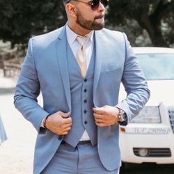 Medina's Bridal Shop - Tuxedo