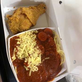 Jollibee - Jolly Spaghetti with 1 pc Chickenjoy (pineapple juice not pictured but it's dank) my go-to order! - Fast Food Near Me - Concord, California Jollibee - Jolly Spaghetti with 1 pc Chickenjoy (pineapple juice not pictured but it's dank) my go-to order! - Fast Food Near Me - Concord, California