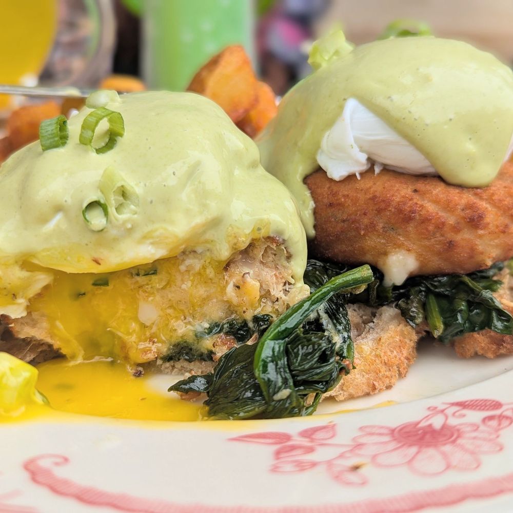 Mymy - Inside the crab cake Benedict - Breakfast & Brunch Near Me - San Francisco, California Mymy - Inside the crab cake Benedict - Breakfast & Brunch Near Me - San Francisco, California