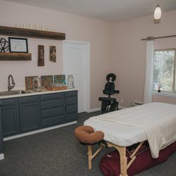 Alameda Wellness Collective - Treatment room 1