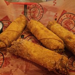 Valerio's Italian Restaurant & Pizzeria - Nice cheese-bubble center