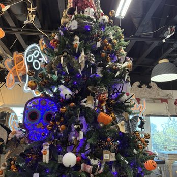 Not Too Shabby Studio - Paint Stores Near Me - Roseville, California Not Too Shabby Studio - Paint Stores Near Me - Roseville, California