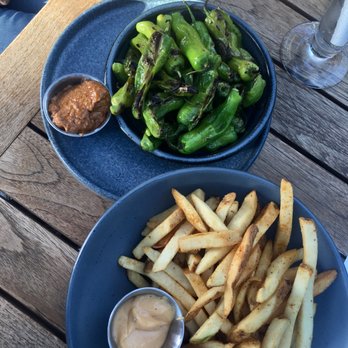 Streeterville Social - Fries and blistered shishitos - Cocktail Bars Near Me - Chicago, Illinois