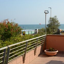Hotel Rossini - Von der oft schon vollen Frühstücksterrasse