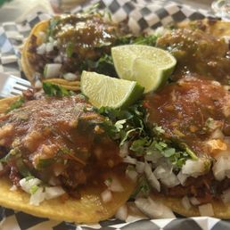 Great service. Owners and workers are always polite and nice. Great spot for some street tacos! Owners take pride in what they do! Great service. Owners and workers are always polite and nice. Great spot for some street tacos! Owners take pride in what they do!
