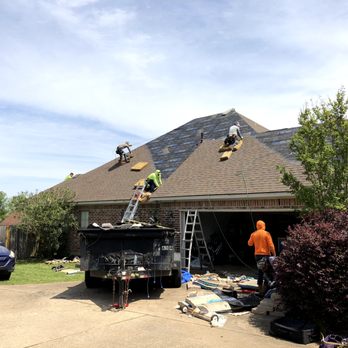 Wynne Roofing - Installing new roof - Roofing Near Me Wynne Roofing - Installing new roof - Roofing Near Me