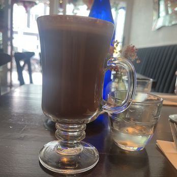 La petite joie - Lait au chocolat - French Near Me - Brooklyn, New York