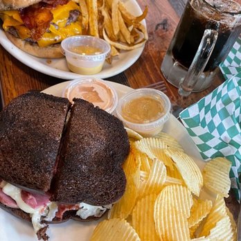 Schilo's - Delis Near Me - San Antonio, Texas