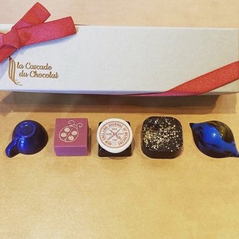 La Cascade du Chocolat - This 5 pc custom box w/logo was made for the New England Journal of Medicine. - Chocolatiers & Shops Near Me - Portsmouth, New Hampshire La Cascade du Chocolat - This 5 pc custom box w/logo was made for the New England Journal of Medicine. - Chocolatiers & Shops Near Me - Portsmouth, New Hampshire