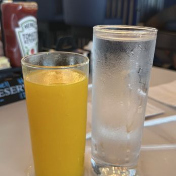 Bluebonnet Brunch House - Fresh squeezed orange juice for the win! - Breakfast & Brunch Near Me - Lewisville, Texas