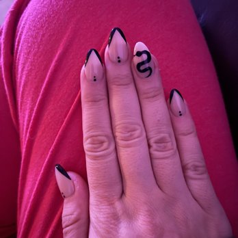 Posh Nails & Spa - right hand - note the super natural apex! no bulge. - Nail Salons Near Me - Jacksonville, Florida Posh Nails & Spa - right hand - note the super natural apex! no bulge. - Nail Salons Near Me - Jacksonville, Florida