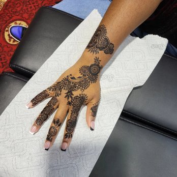 Selis Eyebrows - Henna Tattoo - Eyebrow Services Near Me - Chicago, Illinois