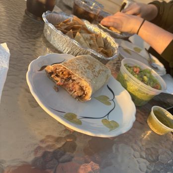 Los Camaradas - pollo burrito - Mexican Near Me - Philadelphia, Pennsylvania