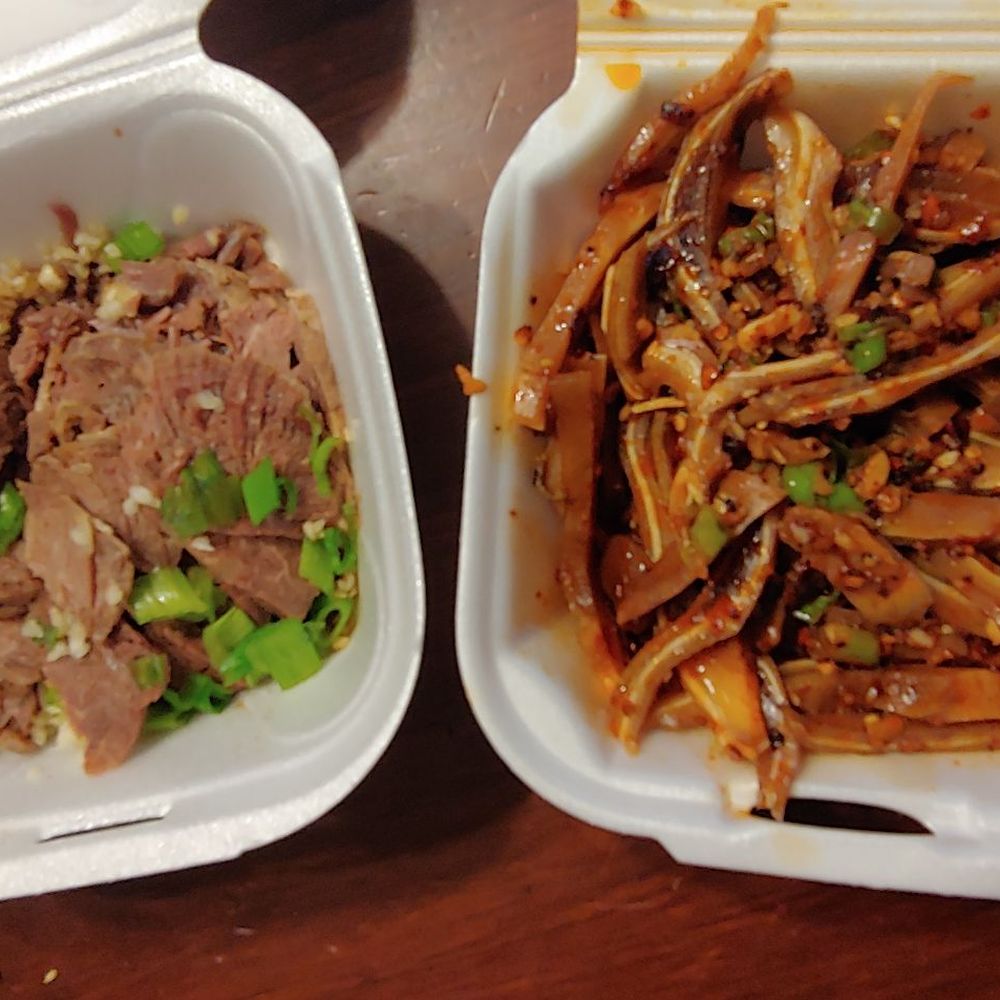 Garlic beef shank and Pig ear in chili oil Garlic beef shank and Pig ear in chili oil