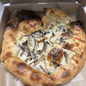 Pizza Rosa - Black Truffle Pizza - Pizza Near Me - Gaithersburg, Maryland