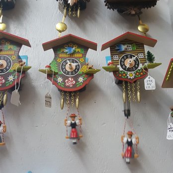 Nussknacker Haus - The coo coo clocks really expensive - Home Decor Near Me - Leavenworth, Washington Nussknacker Haus - The coo coo clocks really expensive - Home Decor Near Me - Leavenworth, Washington