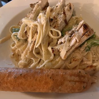 Applebee's Grill + Bar - Classic Broccoli Chicken Alfredo - American Near Me - Corona, California Applebee's Grill + Bar - Classic Broccoli Chicken Alfredo - American Near Me - Corona, California