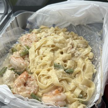 Baker's Crust - Shrimp and crab pasta - Breakfast & Brunch Near Me - Richmond, Virginia Baker's Crust - Shrimp and crab pasta - Breakfast & Brunch Near Me - Richmond, Virginia