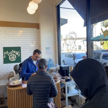 Mustard's Bagels - Inside - Bagels Near Me - Culver City, California Mustard's Bagels - Inside - Bagels Near Me - Culver City, California