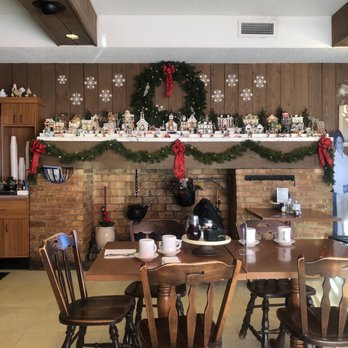 Millie's Pancake Shoppe - Decor - Breakfast & Brunch Near Me - Addison, Illinois Millie's Pancake Shoppe - Decor - Breakfast & Brunch Near Me - Addison, Illinois