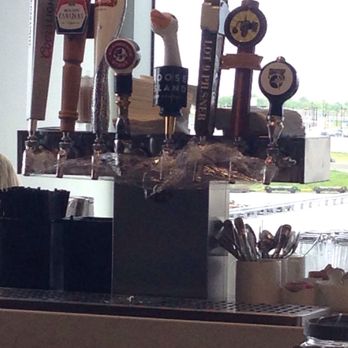 Pork & Pickle - Pubs Near Me - Dorval, Quebec Pork & Pickle - Pubs Near Me - Dorval, Quebec