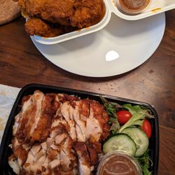 Gai Chicken & Rice - Fried chicken with ginger rice & Nashville hot tenders