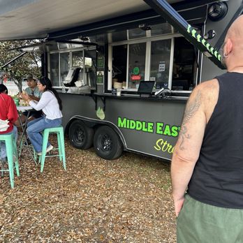 The Hummus Guy - Food Trucks Near Me - Maitland, Florida