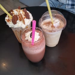 Pause Coffee - Pause coffee blend, milk shake chocolat et chai latté glacé