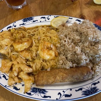 Formosa Garden - Famous Pad Thai - Sushi Bars Near Me - San Antonio, Texas