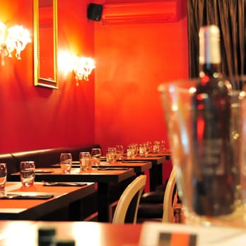 Tr&Rouge - la salle de restaurant - Tapas/Small Plates Near Me - Marseille, 13 Tr&Rouge - la salle de restaurant - Tapas/Small Plates Near Me - Marseille, 13