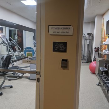 Hilton Garden Inn Suffolk Riverfront - Fitness room - Hotels Near Me - Suffolk, Virginia Hilton Garden Inn Suffolk Riverfront - Fitness room - Hotels Near Me - Suffolk, Virginia