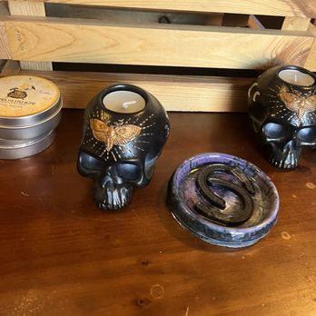 Marley Lane - Newer houseware items - Used, Vintage & Consignment Near Me - Grass Valley, California Marley Lane - Newer houseware items - Used, Vintage & Consignment Near Me - Grass Valley, California