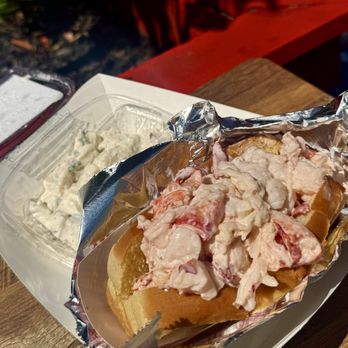 James Hook & Co - Seafood Near Me - Boston, Massachusetts