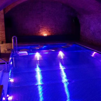 Hotel 1898 - Gorgeous cave like setting heated pool - Hotels Near Me - Barcelona, B