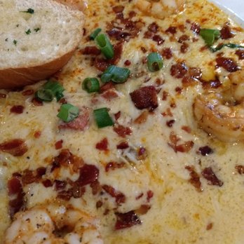 Champion’s Bistro - Shrimp and grits - American Near Me - Delhi, Louisiana
