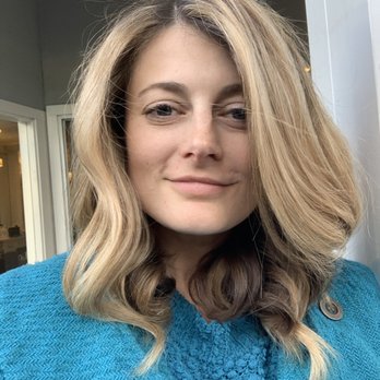 Bloom Blow Dry Bar - Blow out with soft curls - Hair Salons Near Me - San Francisco, California