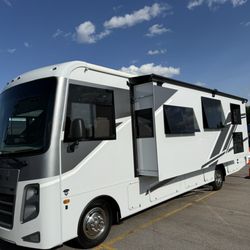 Midwest RV Center