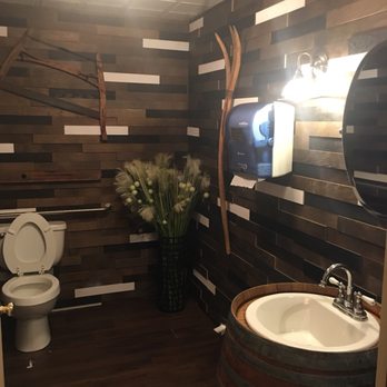 Old House Vineyards - First floor bathroom - Wineries Near Me - Culpeper, Virginia Old House Vineyards - First floor bathroom - Wineries Near Me - Culpeper, Virginia